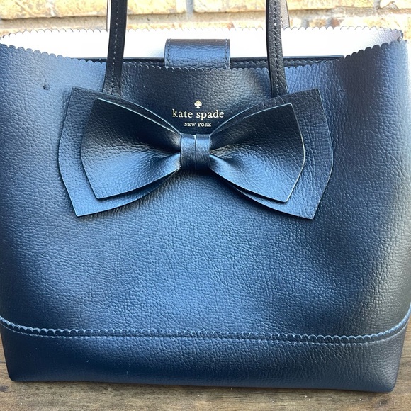 Kate Spade ♠️ Black Leather Handbag and matching wallet - Picture 4 of 14